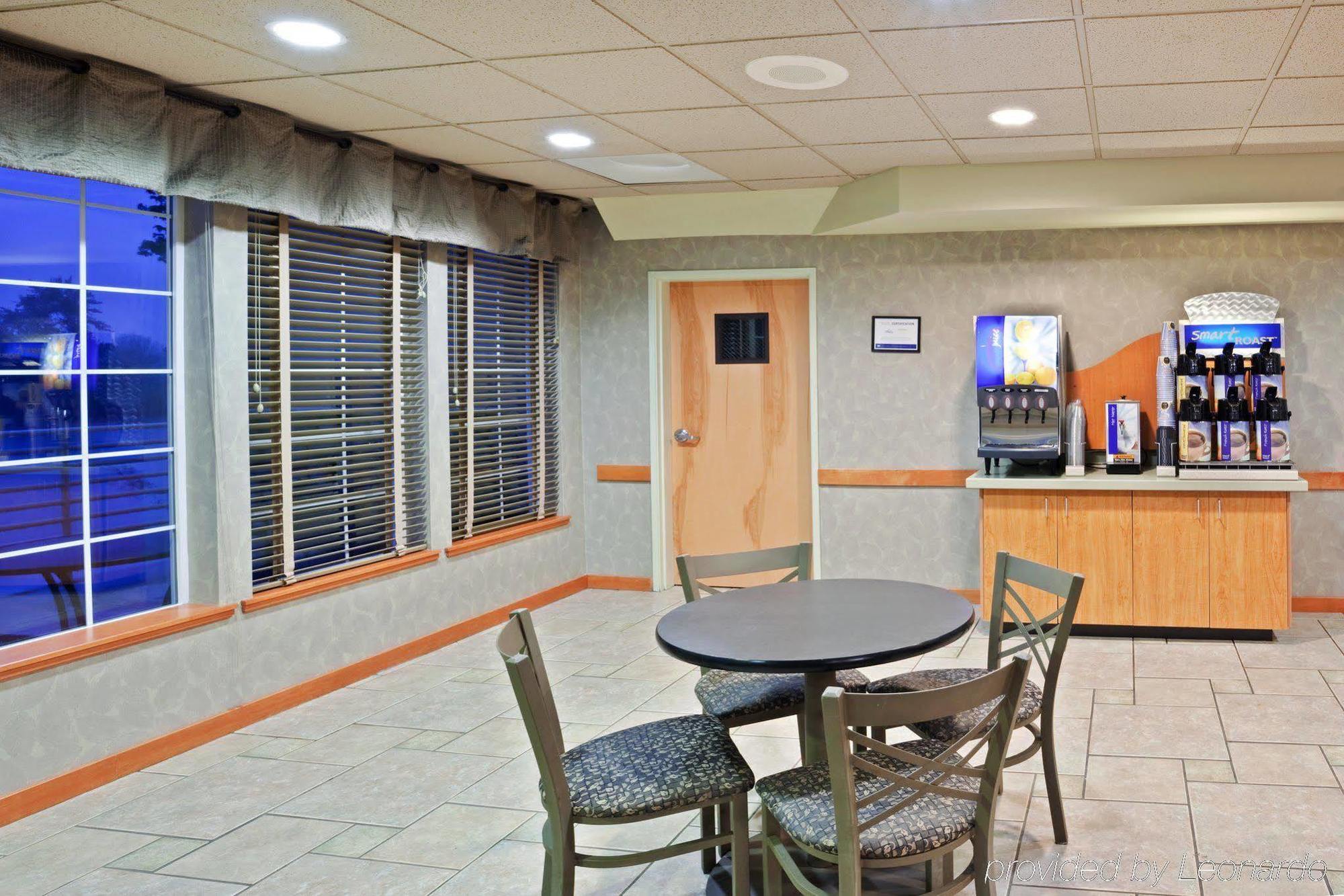 Holiday Inn Express Corvallis-On The River By Ihg Ресторан фото